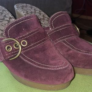 COACH Heeled Mules Size 9 Maroon In Color